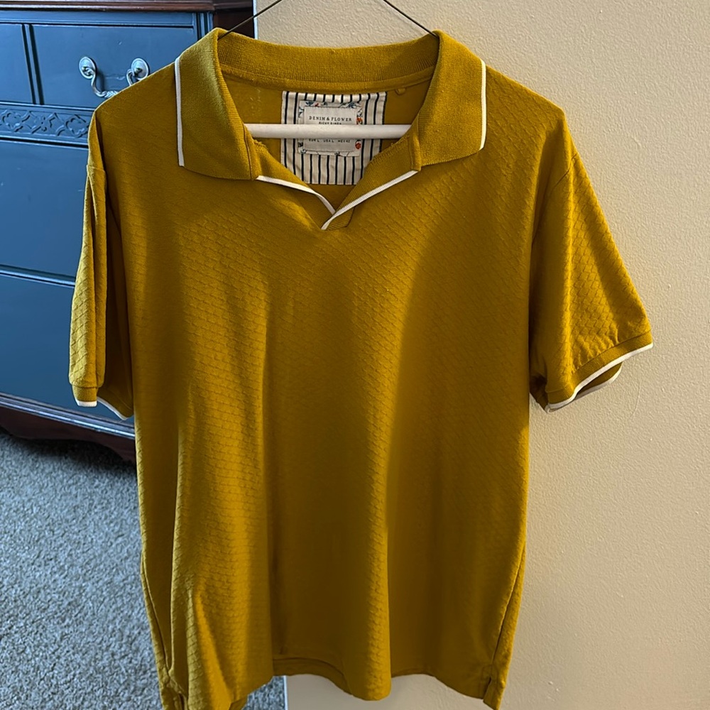 Retro collared short sleeve shirt